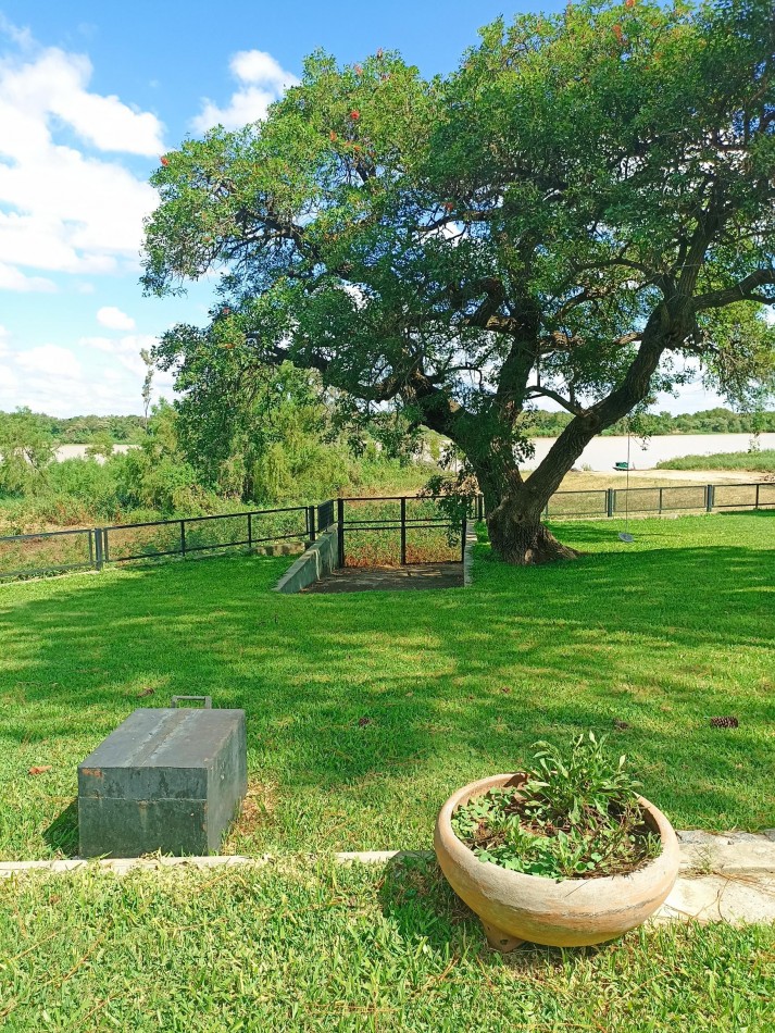 Casa sobre el rio, un verdadero paraiso en Los Zapallos 