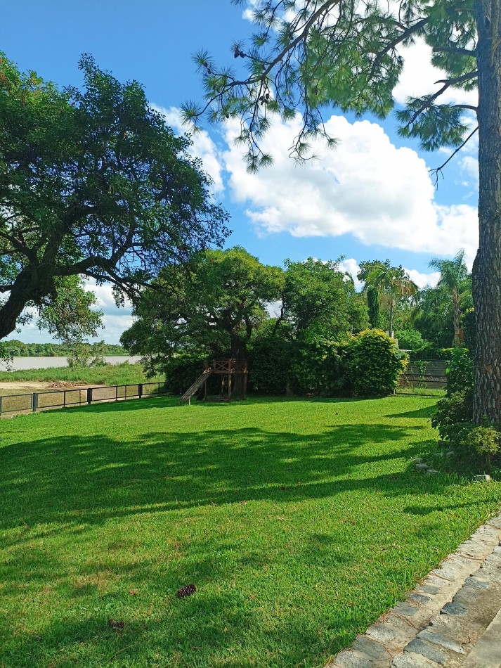 Casa sobre el rio, un verdadero paraiso en Los Zapallos 